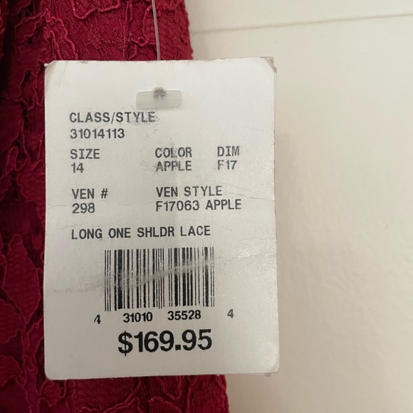 David Bridal One Shoulder Bridesmaid dress in candy apple size 16 - Picture 5 of 5